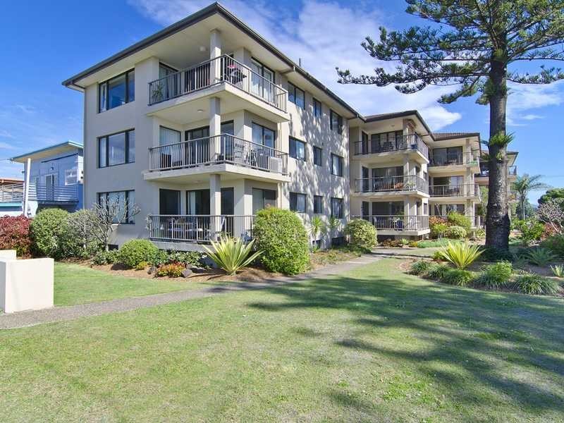 1/234 Pacific Parade, Bilinga QLD 4225