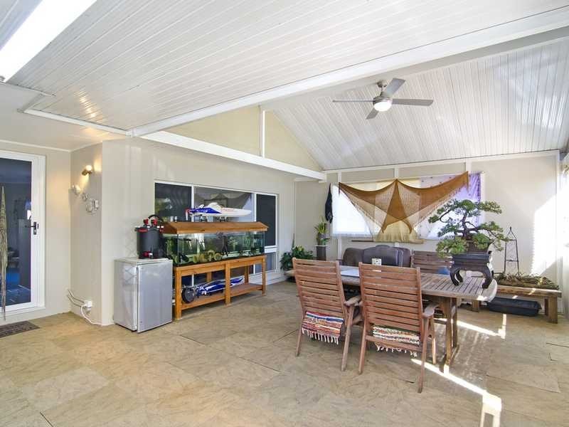 19 Kaffia Court, Elanora QLD 4221