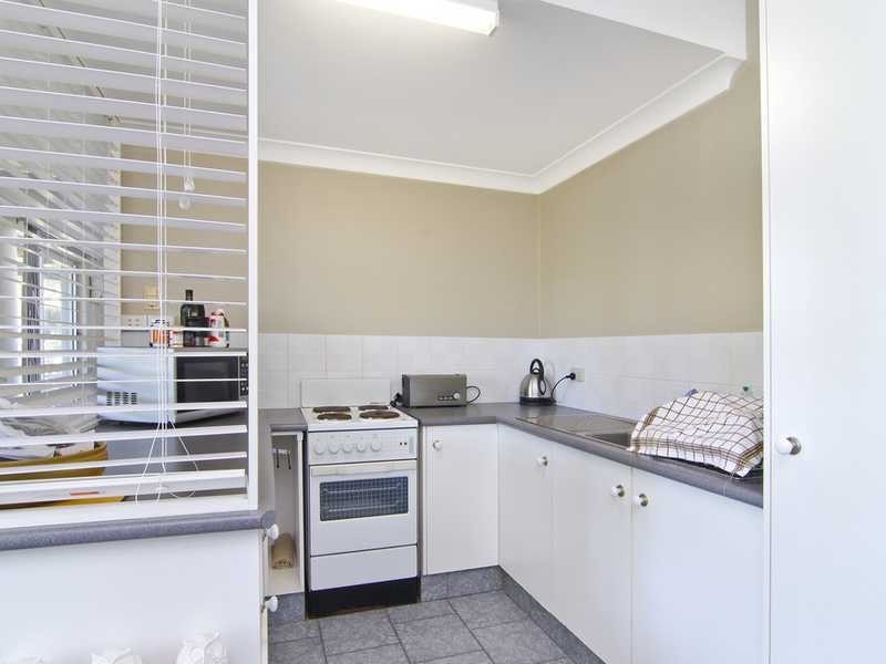 19 Kaffia Court, Elanora QLD 4221