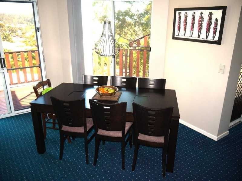 19 Kaffia Court, Elanora QLD 4221