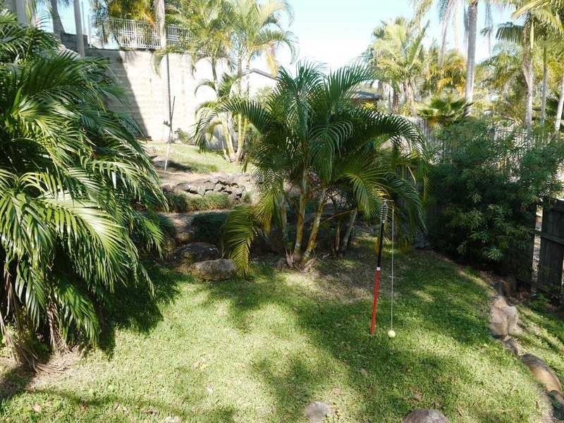 19 Kaffia Court, Elanora QLD 4221