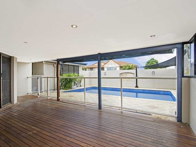 31 Jarrahdale Drive, Elanora QLD 4221