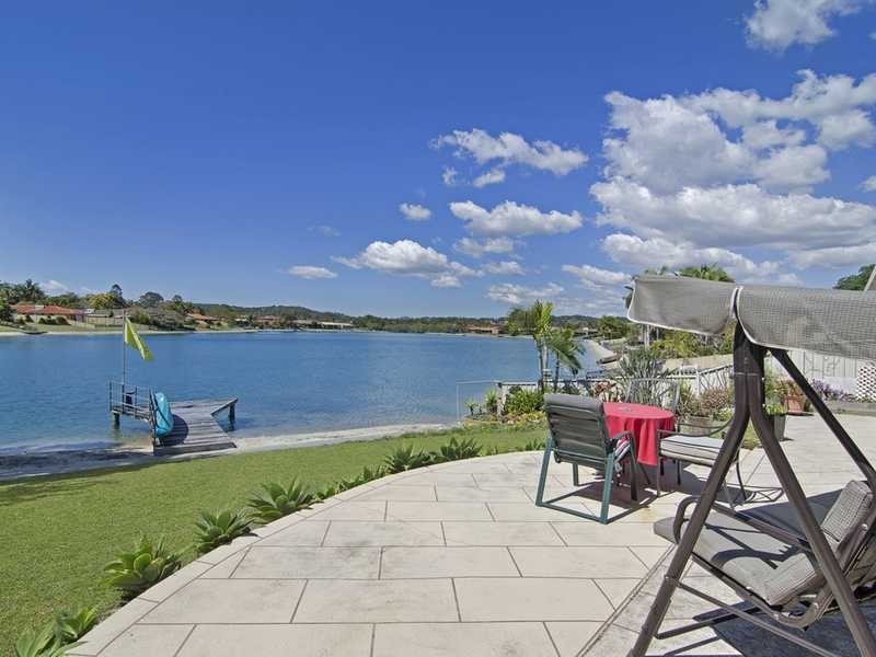 39 Cyclades Crescent, Currumbin Waters QLD 4223