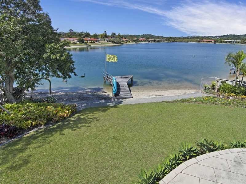 39 Cyclades Crescent, Currumbin Waters QLD 4223