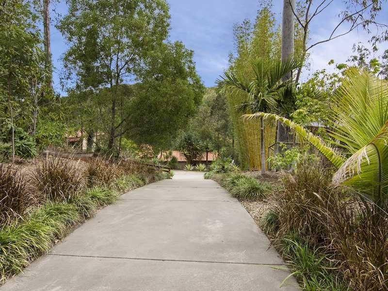 48 Buckingham Way, Elanora QLD 4221