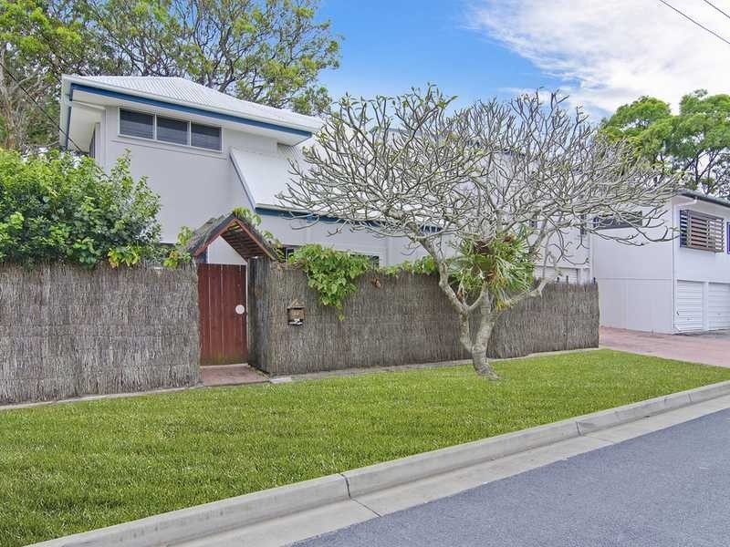 2/29 Twenty Fifth Avenue, Palm Beach QLD 4221