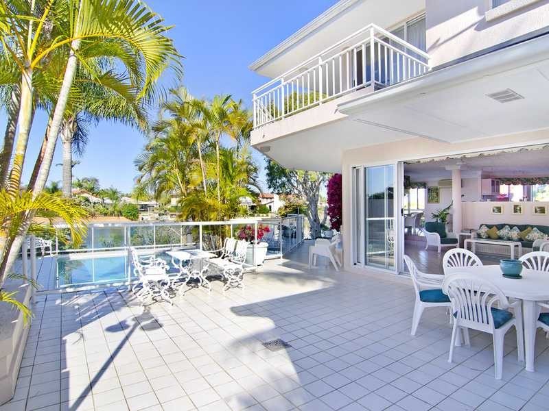 104 Tallebudgera Drive, Palm Beach QLD 4221