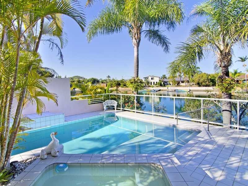 104 Tallebudgera Drive, Palm Beach QLD 4221