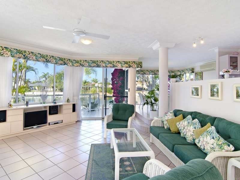 104 Tallebudgera Drive, Palm Beach QLD 4221