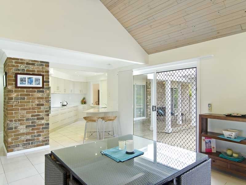 38 Westminster Boulevard, Elanora QLD 4221