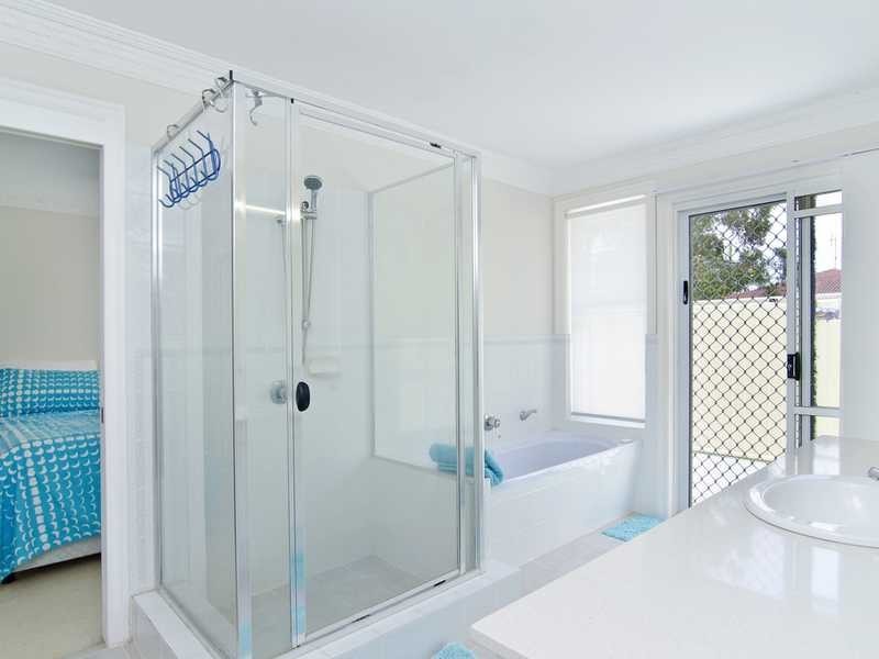 38 Westminster Boulevard, Elanora QLD 4221