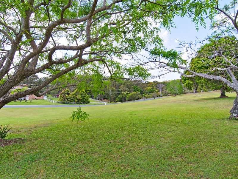 38 Westminster Boulevard, Elanora QLD 4221