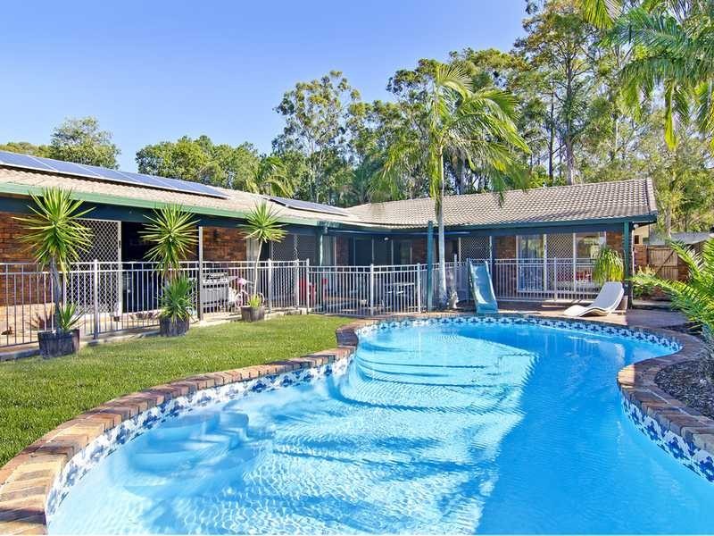 18 Myrtle Court, Palm Beach QLD 4221