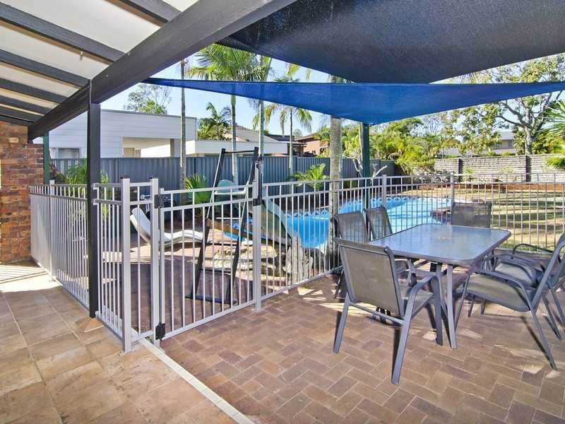 18 Myrtle Court, Palm Beach QLD 4221