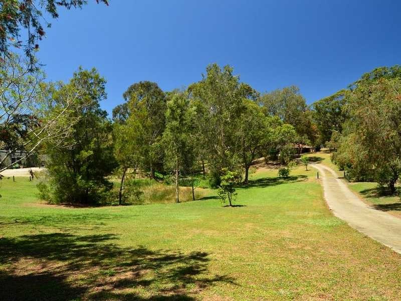 28 Westminster Boulevard, Elanora QLD 4221