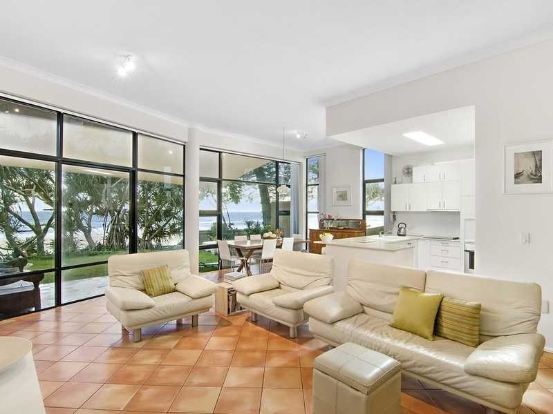 1/273 Jefferson Lane, Palm Beach QLD 4221