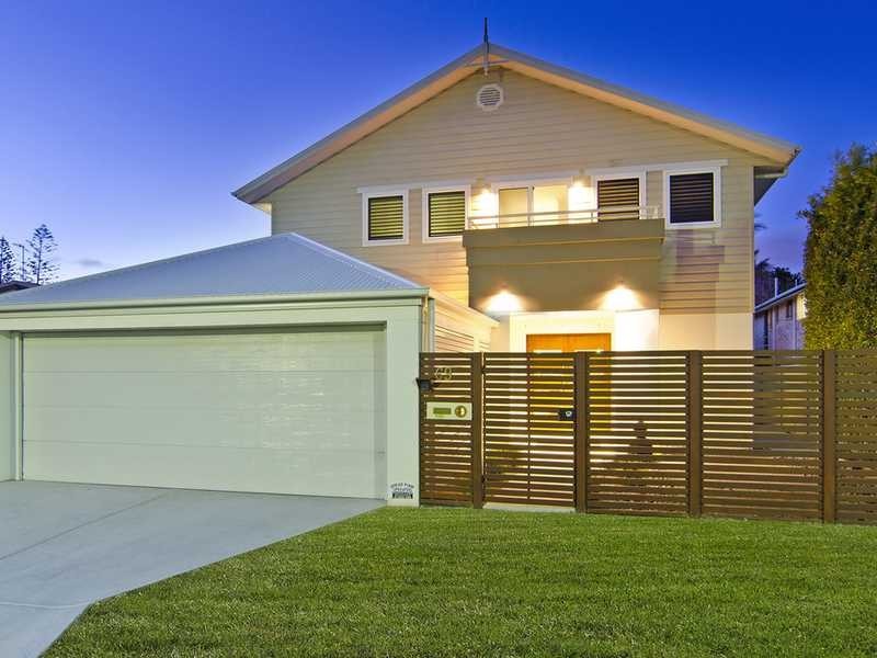 69 Fifth Avenue, Palm Beach QLD 4221