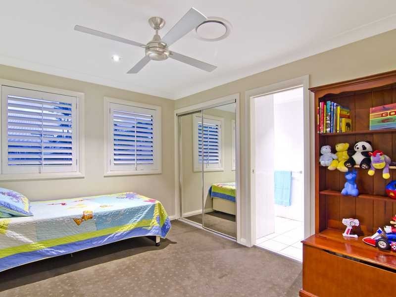 69 Fifth Avenue, Palm Beach QLD 4221