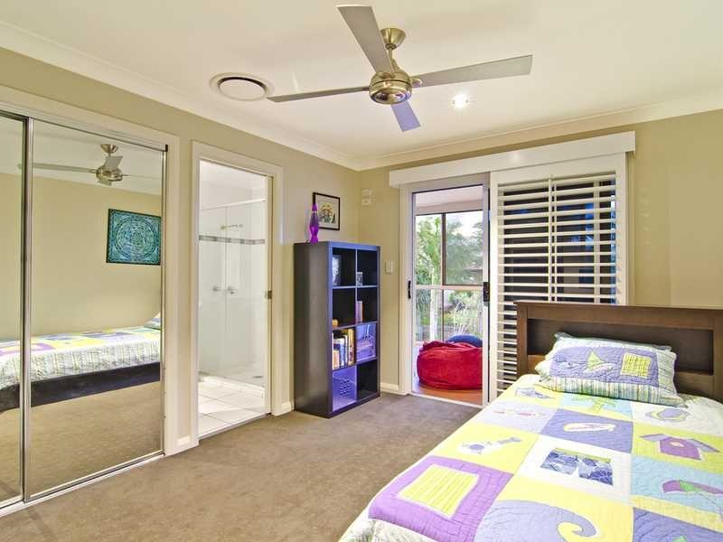 69 Fifth Avenue, Palm Beach QLD 4221