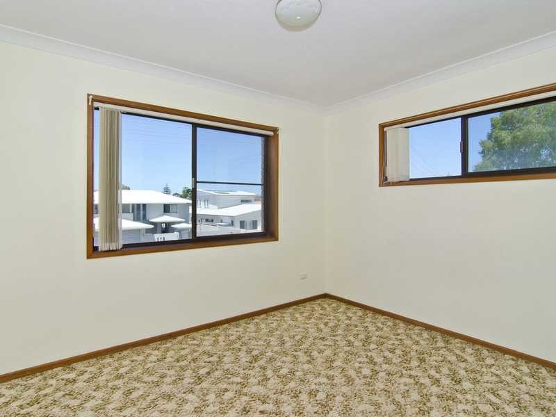 Corner 15th Avenue and Nalla Court, Palm Beach QLD 4221