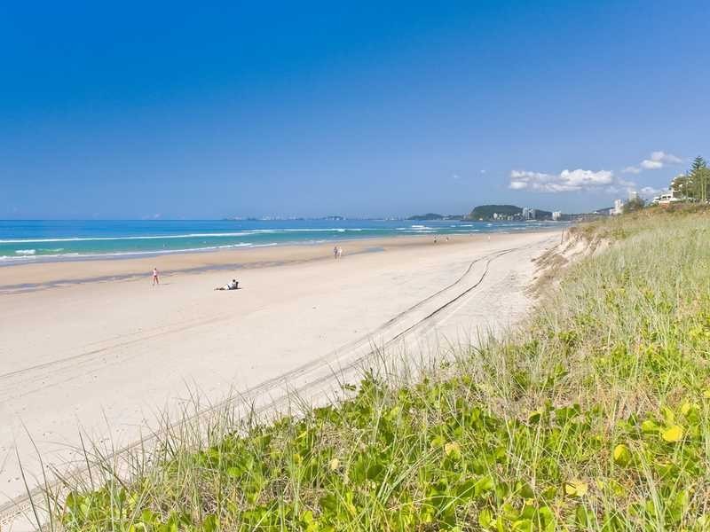 Corner 15th Avenue and Nalla Court, Palm Beach QLD 4221