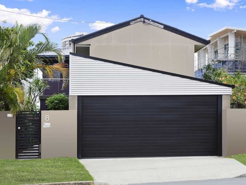 8 Fourth Avenue, Palm Beach QLD 4221