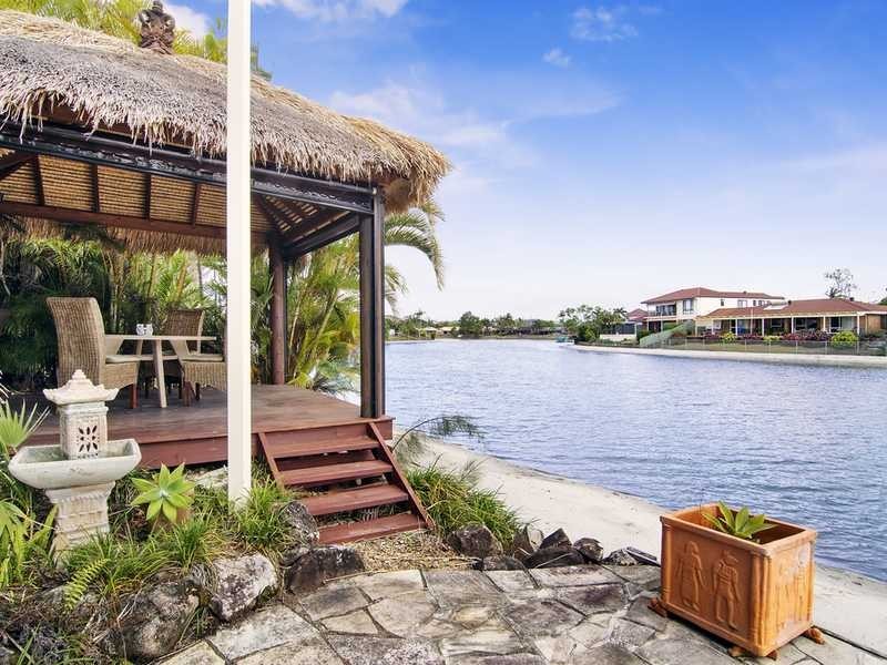 37 Murtha Drive, Elanora QLD 4221