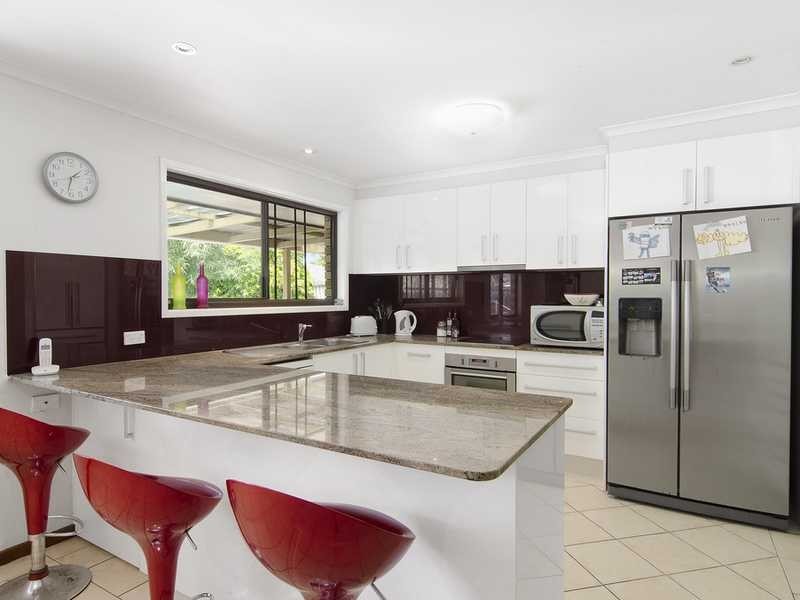 12 Colvillea Court, Palm Beach QLD 4221