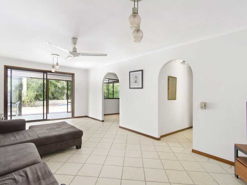 12 Colvillea Court, Palm Beach QLD 4221