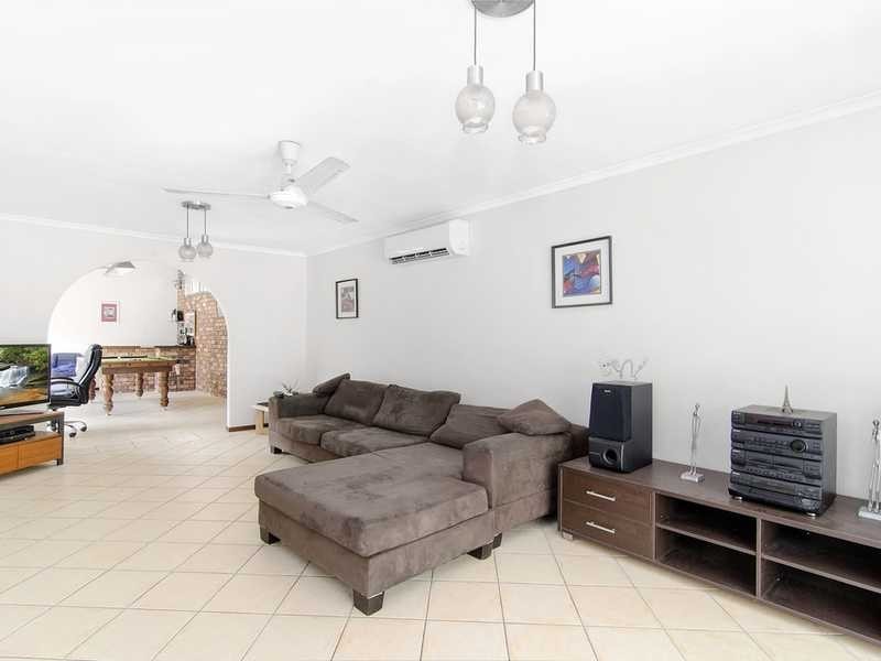 12 Colvillea Court, Palm Beach QLD 4221