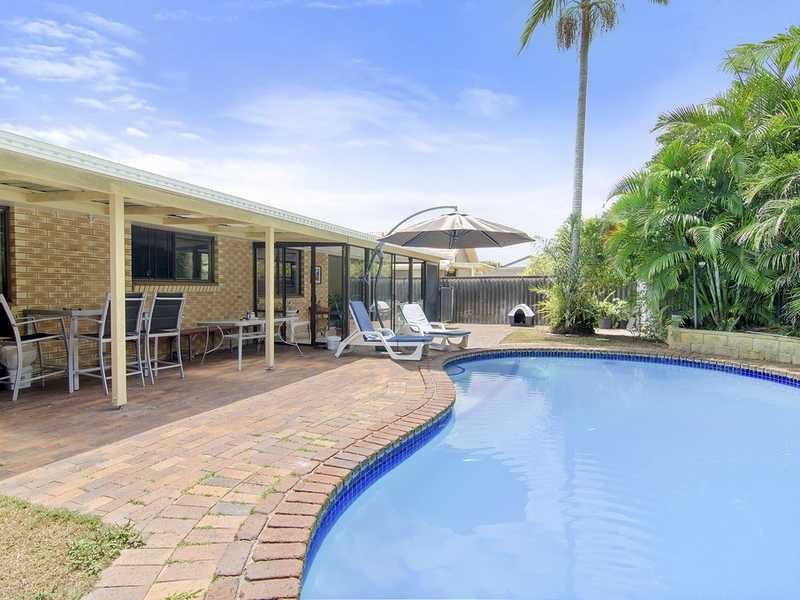 12 Colvillea Court, Palm Beach QLD 4221
