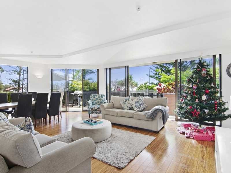 GA/828 Pacific Parade, Currumbin QLD 4223