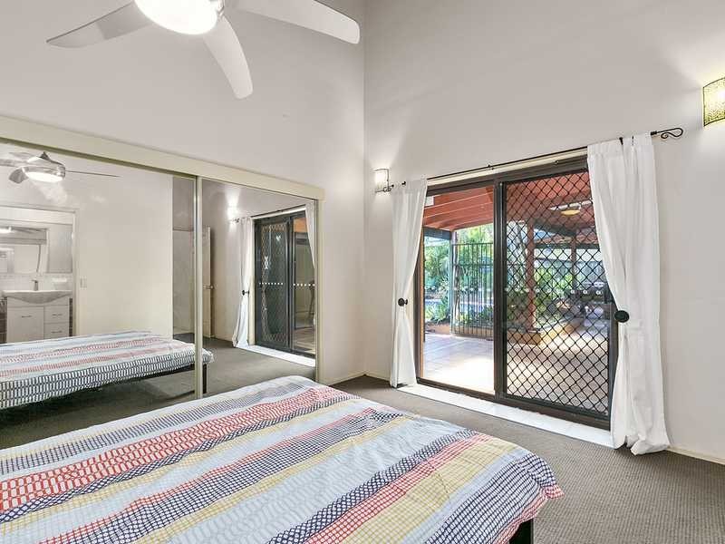 7 Rumrunner Street, Mermaid Waters QLD 4218