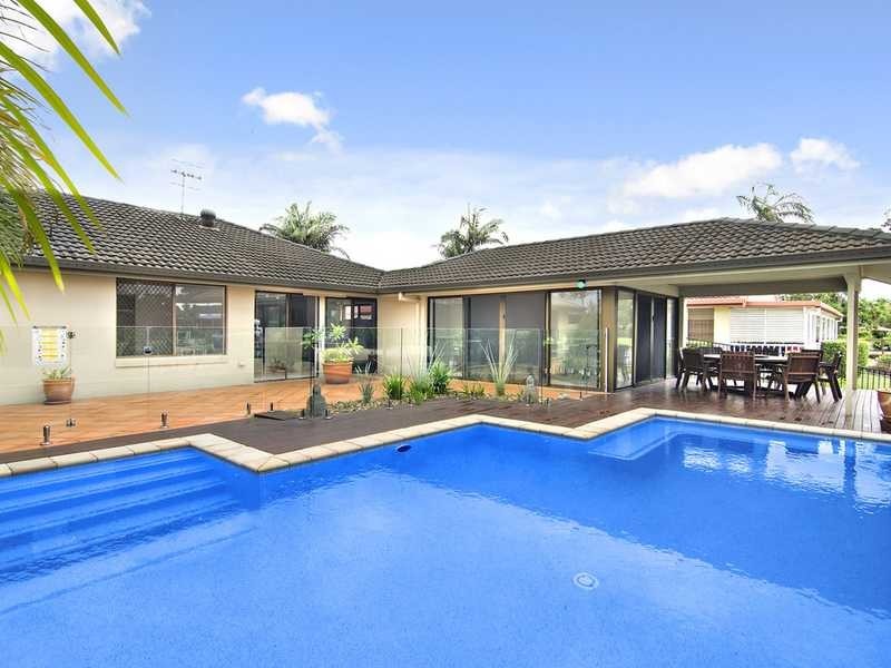 10 Mackerel Court, Palm Beach QLD 4221