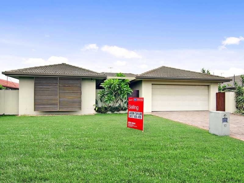 10 Mackerel Court, Palm Beach QLD 4221