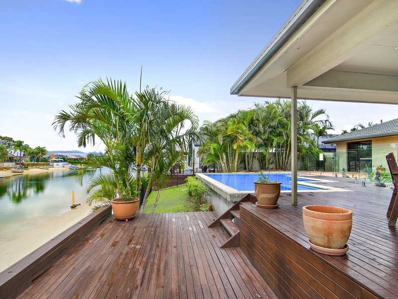 10 Mackerel Court, Palm Beach QLD 4221