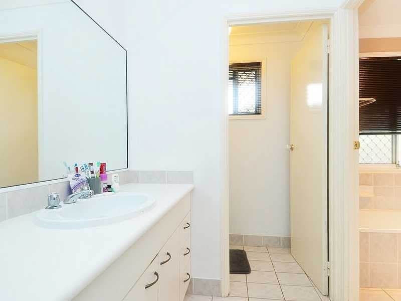 11 Wilkinson Crescent, Currumbin Waters QLD 4223