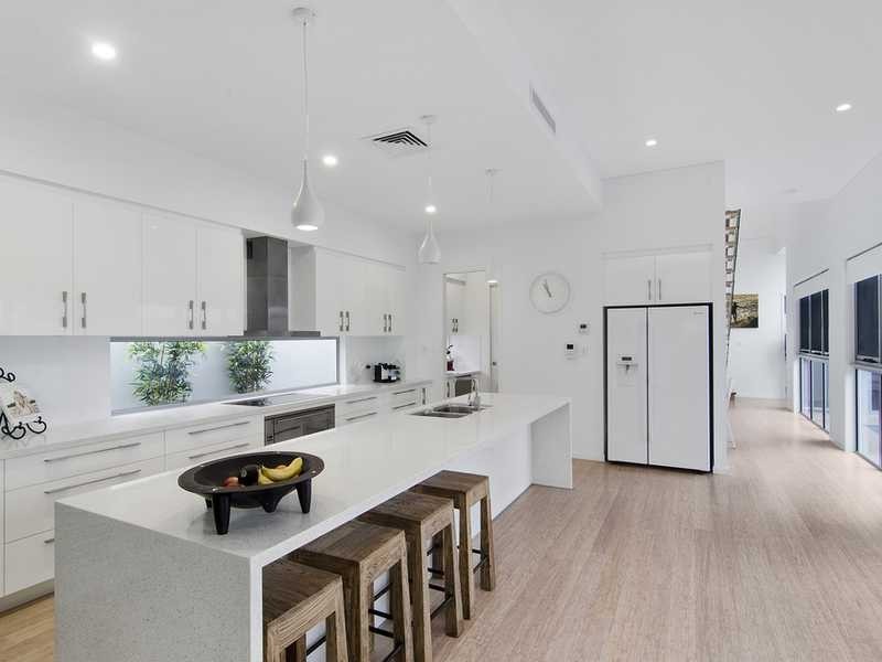 1289 Gold Coast Highway, Palm Beach QLD 4221