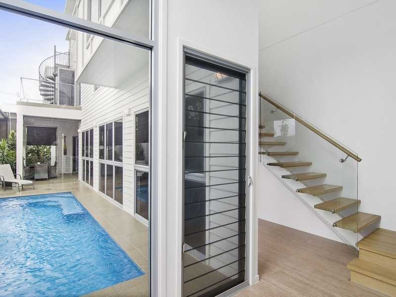 1289 Gold Coast Highway, Palm Beach QLD 4221