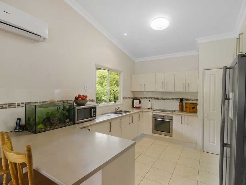 2 Kumalie Court, Yatala QLD 4207