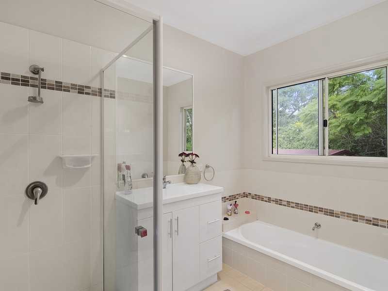 2 Kumalie Court, Yatala QLD 4207