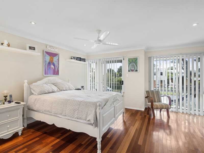 26 Fourteenth Avenue, Palm Beach QLD 4221