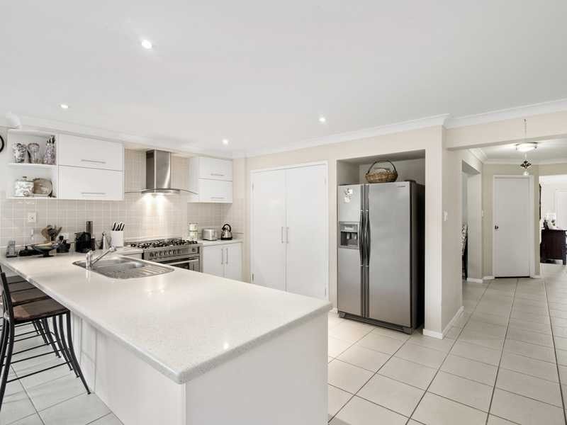 26 Fourteenth Avenue, Palm Beach QLD 4221