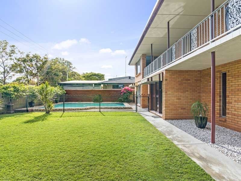 68 Bardon Avenue, Miami QLD 4220