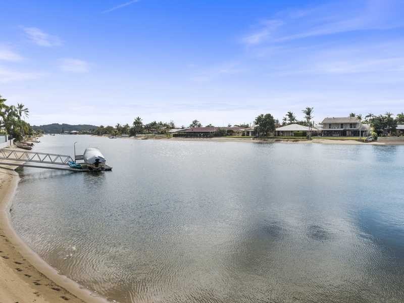 232 Mallawa Drive, Palm Beach QLD 4221