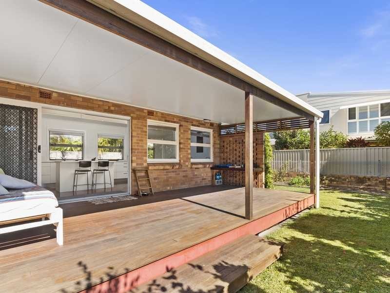 12 Morotai Avenue, Palm Beach QLD 4221