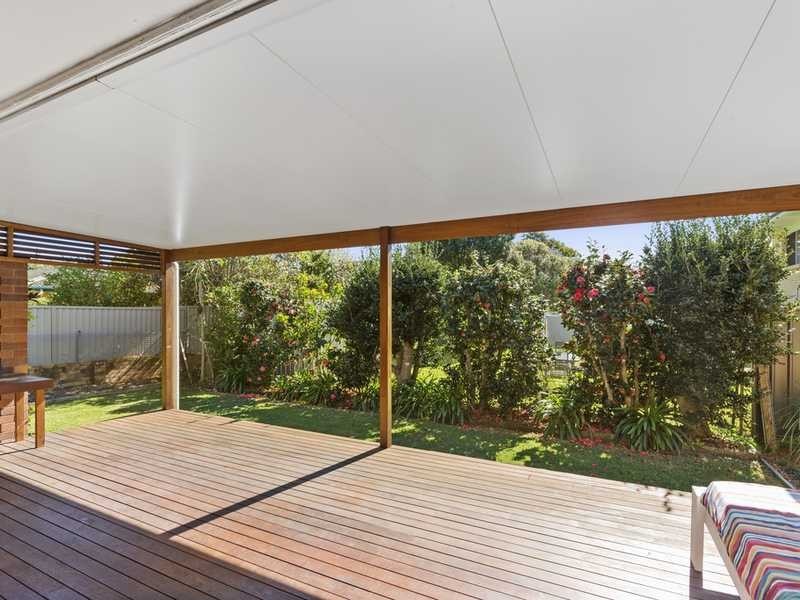 12 Morotai Avenue, Palm Beach QLD 4221