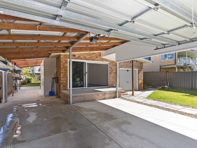 12 Morotai Avenue, Palm Beach QLD 4221