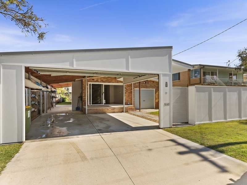 12 Morotai Avenue, Palm Beach QLD 4221