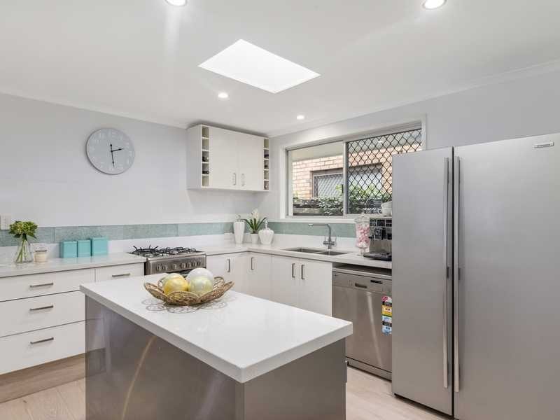 30 Seventh Avenue, Palm Beach QLD 4221